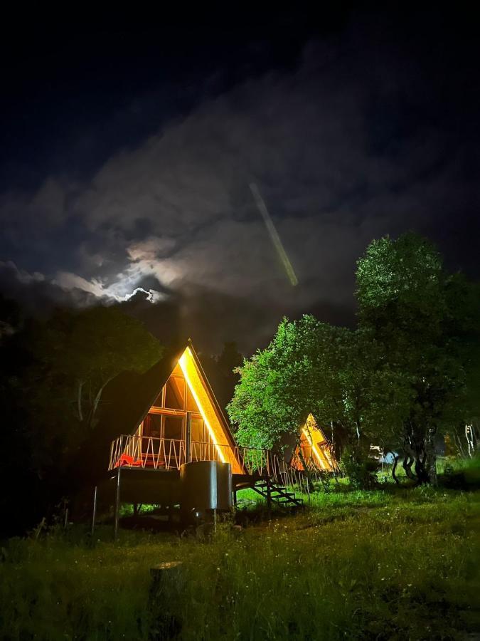 Villa Glamping Wolf Mount à Margahovit Extérieur photo